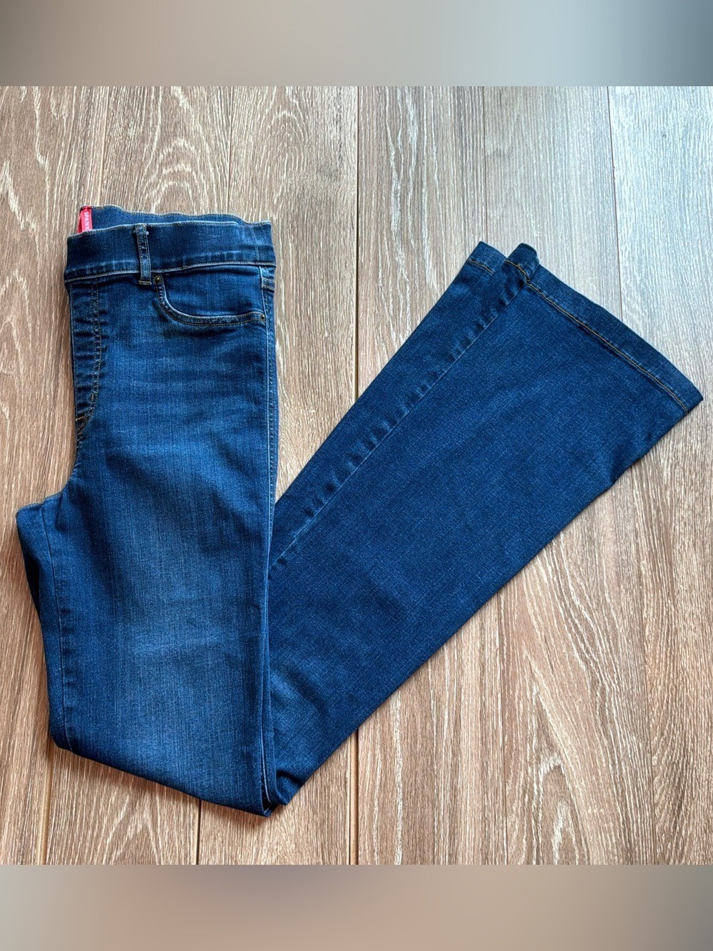 Spanx Flare Jeans with tummy control Size Large - Picture 2 of 8